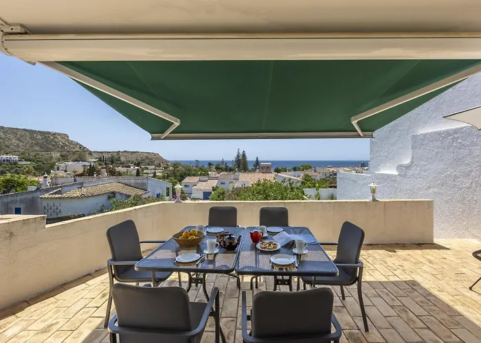Coolhousesalgarve Luz, 3 Bed Linked House, Pool, Superb Panoramic Sea View, Casa Buganvílias Luz