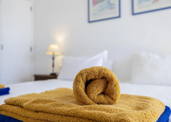 Coolhousesalgarve Luz, 3 Bed Linked House, Pool, Superb Panoramic Sea View, Casa Buganvílias