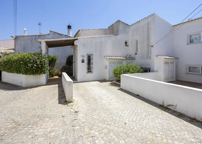 Coolhousesalgarve Luz, 3 Bed Linked House, Pool, Superb Panoramic Sea View, Casa Buganvílias * Luz