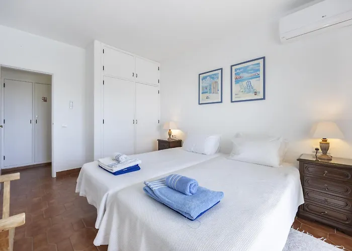 Coolhousesalgarve Luz, 3 Bed Linked House, Pool, Superb Panoramic Sea View, Casa Buganvílias Luz