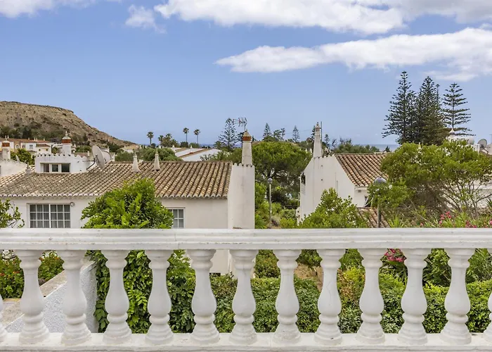 Coolhousesalgarve Luz, 3 Bed Linked House, Pool, Superb Panoramic Sea View, Casa Buganvílias * Luz