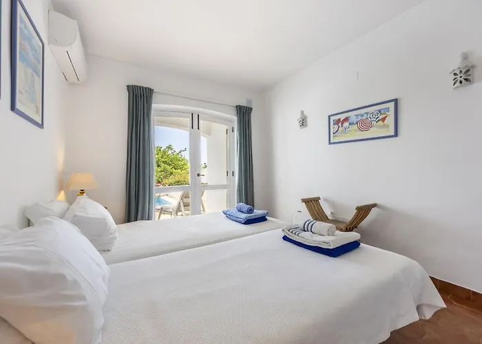 Coolhousesalgarve Luz, 3 Bed Linked House, Pool, Superb Panoramic Sea View, Casa Buganvílias *