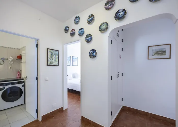 Сasa de vacaciones Coolhousesalgarve Luz, 3 Bed Linked House, Pool, Superb Panoramic Sea View, Casa Buganvílias