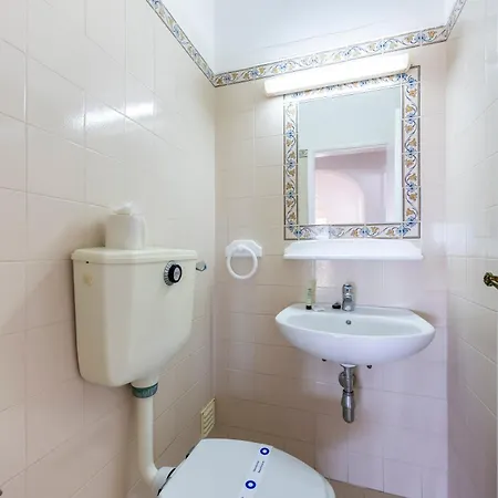 Holiday home Coolhousesalgarve Luz, 3 Bed Linked House, Pool, Superb Panoramic Sea View, Casa Buganvilias Praia Da Luz
