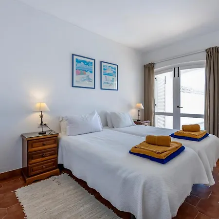 Coolhousesalgarve Luz, 3 Bed Linked House, Pool, Superb Panoramic Sea View, Casa Buganvilias *