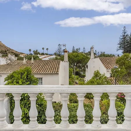 Coolhousesalgarve Luz, 3 Bed Linked House, Pool, Superb Panoramic Sea View, Casa Buganvilias * Luz