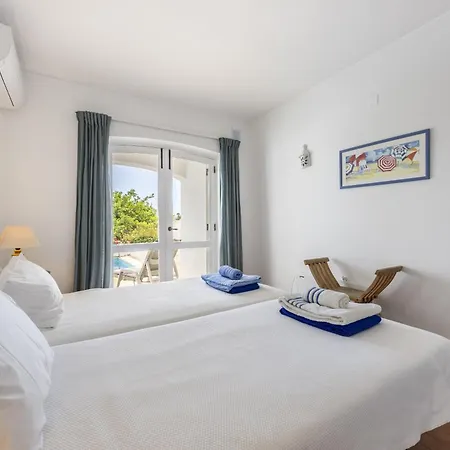 Coolhousesalgarve Luz, 3 Bed Linked House, Pool, Superb Panoramic Sea View, Casa Buganvilias *