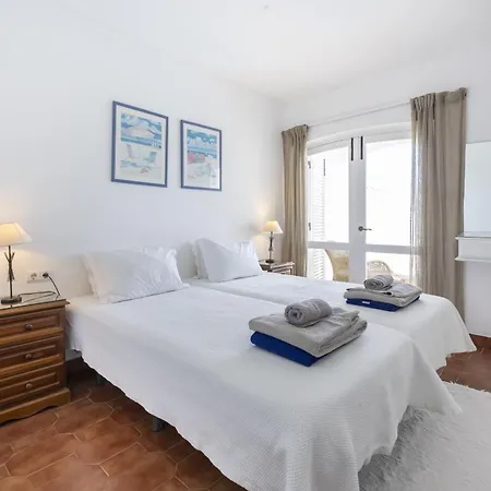 Coolhousesalgarve Luz, 3 Bed Linked House, Pool, Superb Panoramic Sea View, Casa Buganvilias Vakantiehuis *