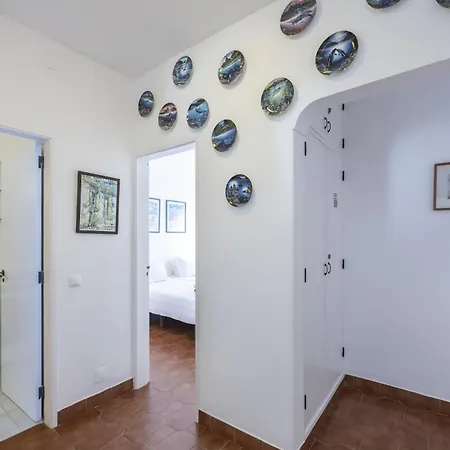 Vakantiehuis Coolhousesalgarve Luz, 3 Bed Linked House, Pool, Superb Panoramic Sea View, Casa Buganvilias